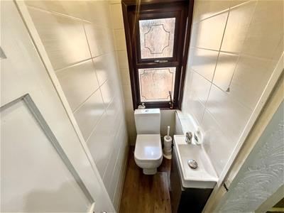 Separate WC